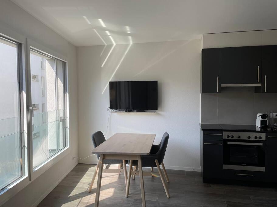 شقة Proche Lausanne: Studio Bien Equipe Prilly المظهر الخارجي الصورة